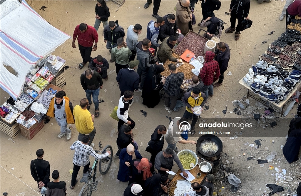 Gazze'de bayram alışverişi yoğunluğu