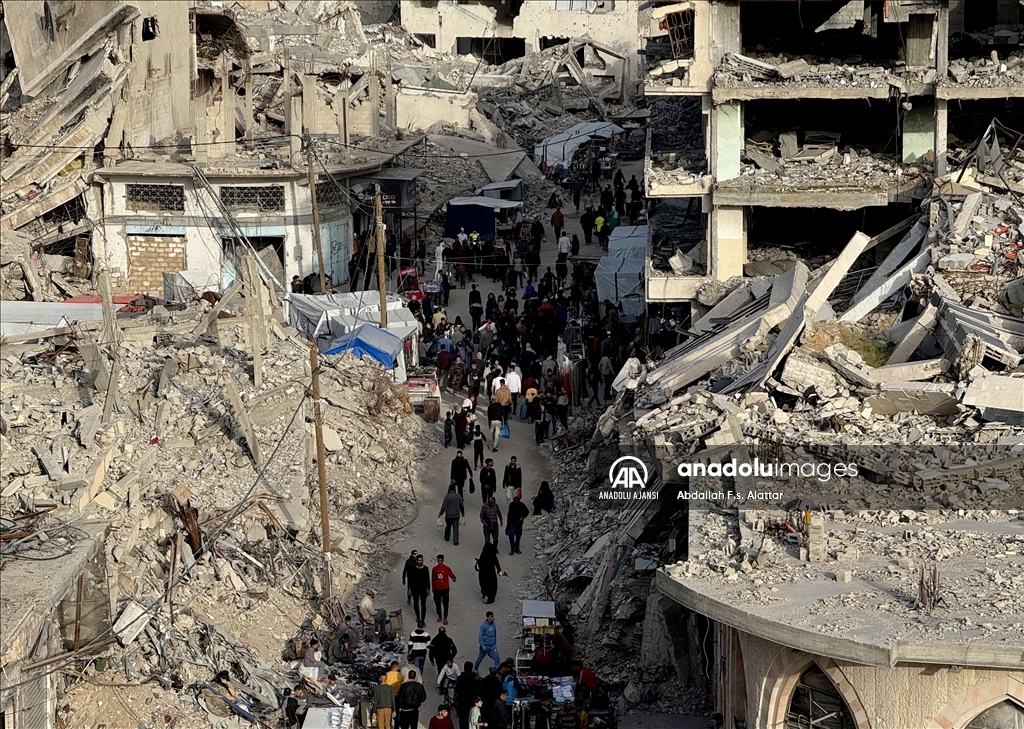 Gazze'de bayram alışverişi yoğunluğu