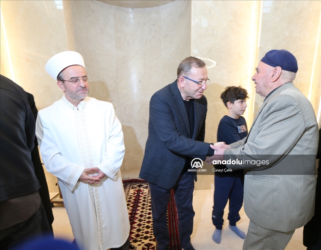 Kars'ta Ramazan Bayramı namazı kılındı