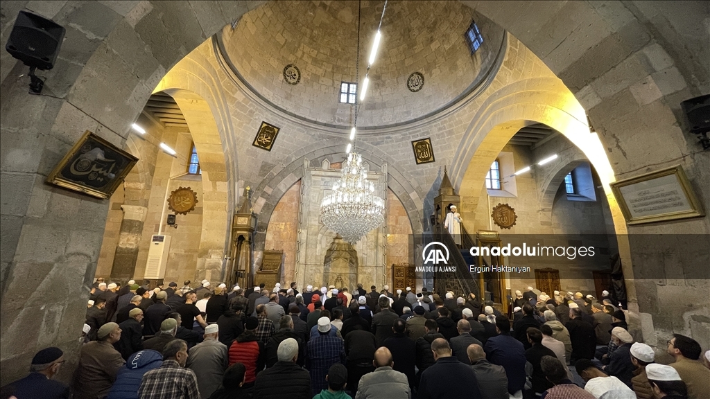 Kayseri'de Ramazan Bayramı namazı kılındı