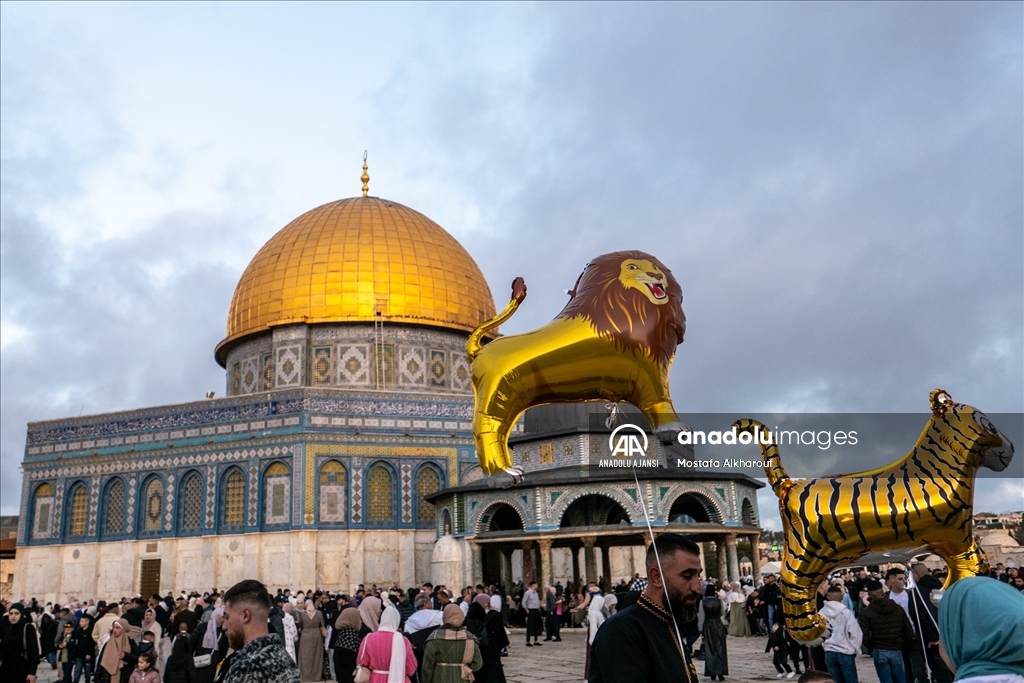 Mescid-i Aksa' da Ramazan Bayramı namazı kılındı
