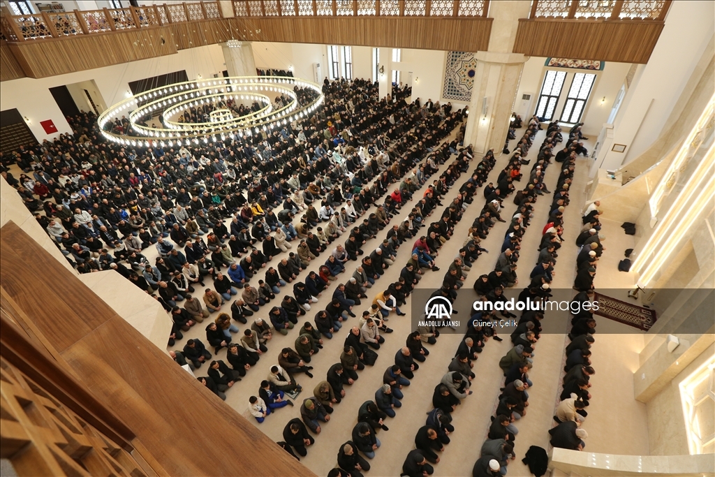 Kars'ta Ramazan Bayramı namazı kılındı