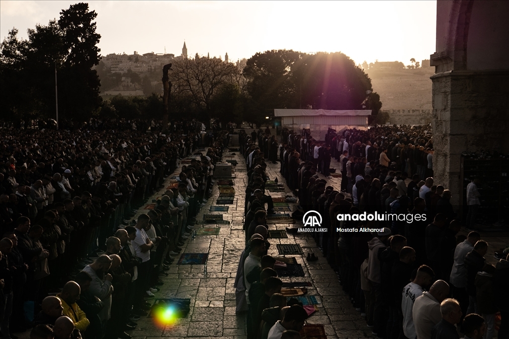 Mescid-i Aksa' da Ramazan Bayramı namazı kılındı