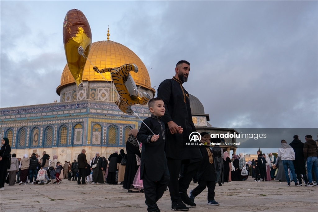 Mescid-i Aksa' da Ramazan Bayramı namazı kılındı