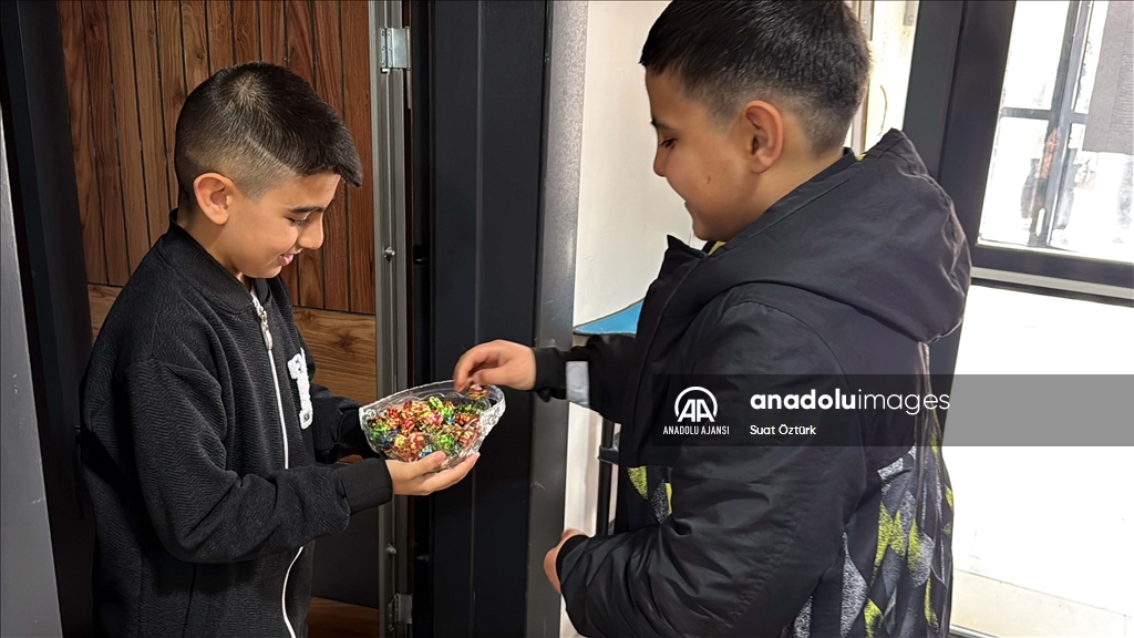 Elazığ'da depremzedeler bayramı yeni konutlarında geçiriyor