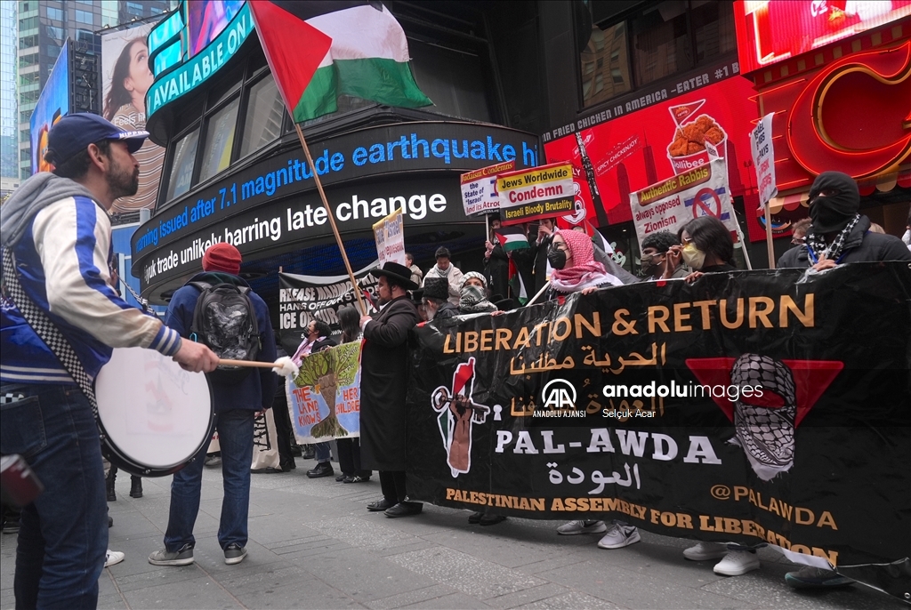 İsrail'in Gazze'ye yönelik saldırıları, New York'ta Toprak Günü'nde protesto edildi