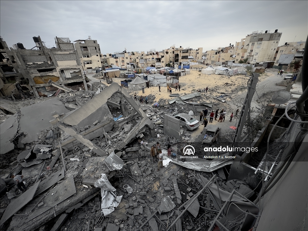 İsrail'in bayramın üçüncü gününde Gazze'ye yönelik saldırıları sürüyor