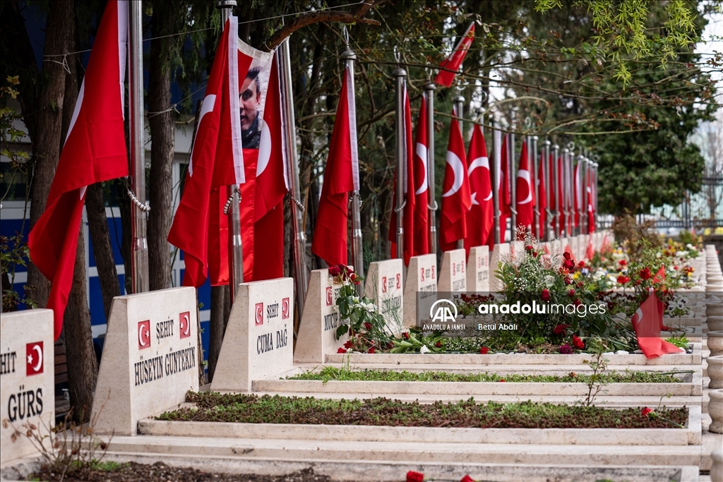 Ankara'da bayramın son gününde şehitlikler ziyaret edildi
