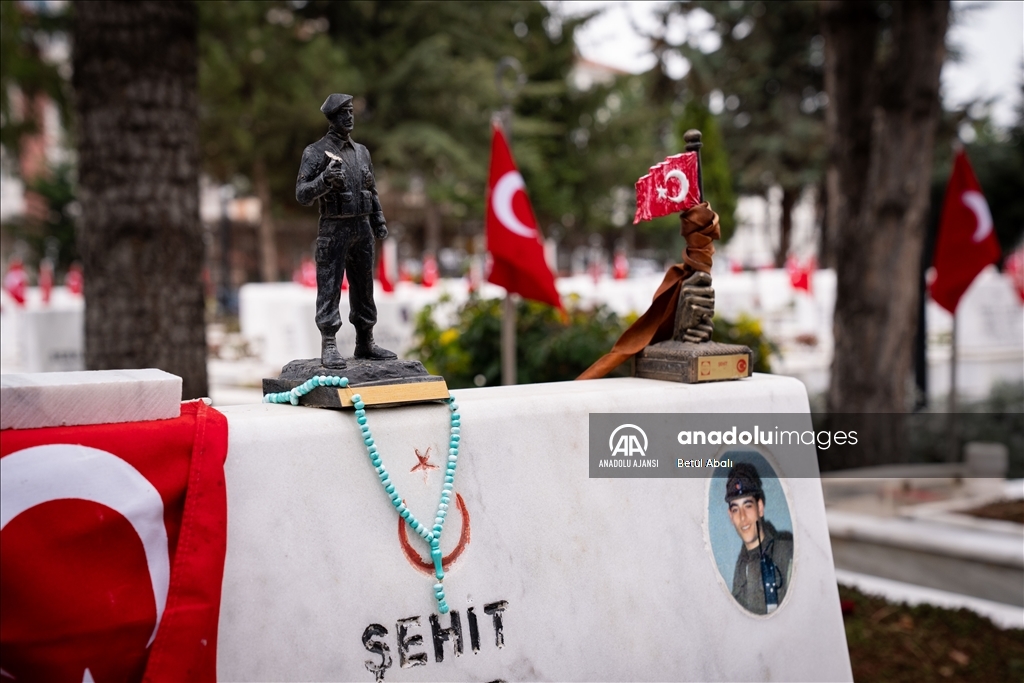 Ankara'da bayramın son gününde şehitlikler ziyaret edildi