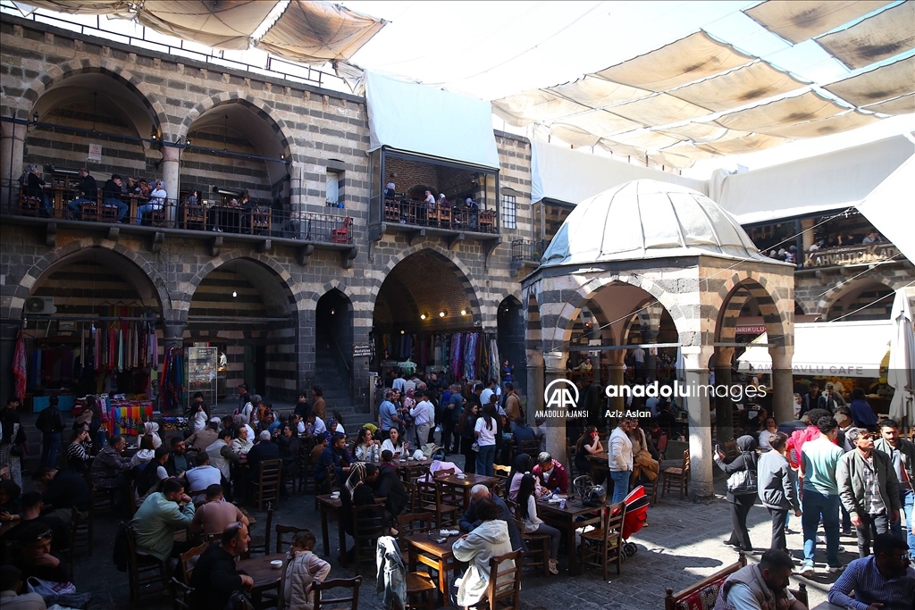 "Medeniyetler şehri" Diyarbakır'da bayram tatilinde ziyaretçi yoğunluğu yaşandı