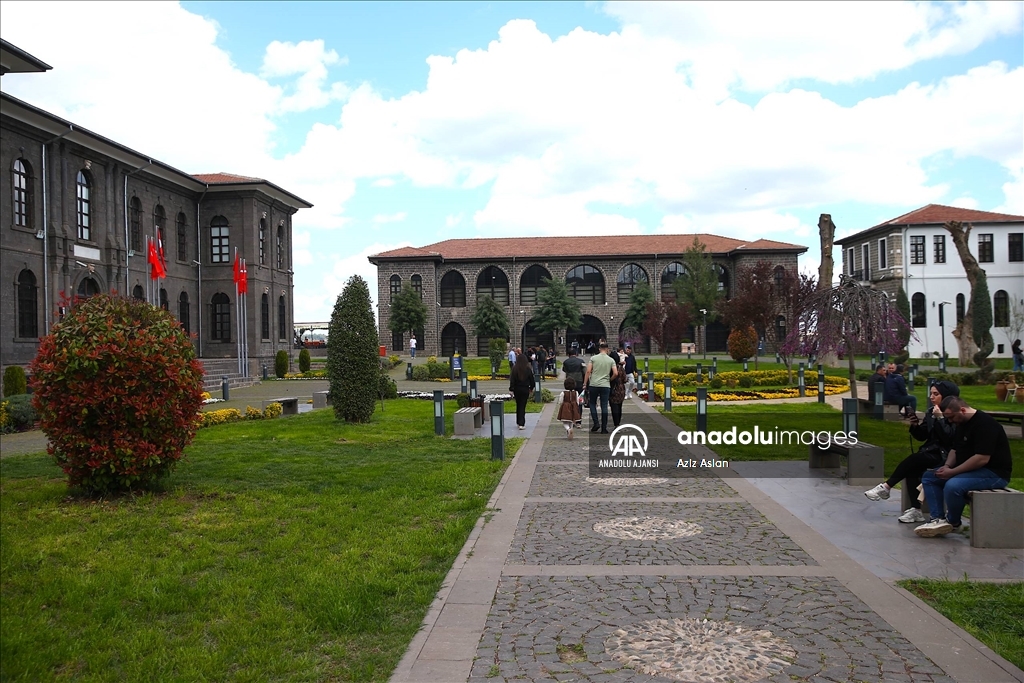 "Medeniyetler şehri" Diyarbakır'da bayram tatilinde ziyaretçi yoğunluğu yaşandı