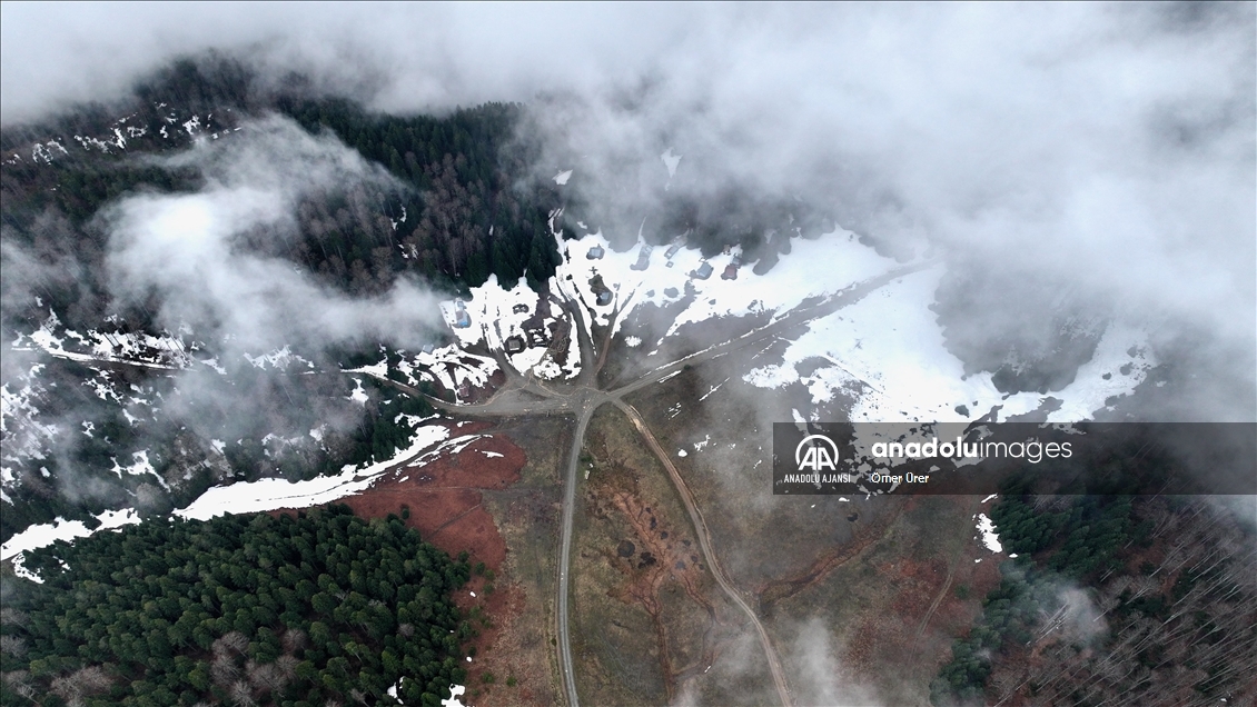 Düzce'deki yaylalar, kışın ve ilkbaharın izlerini taşıyor