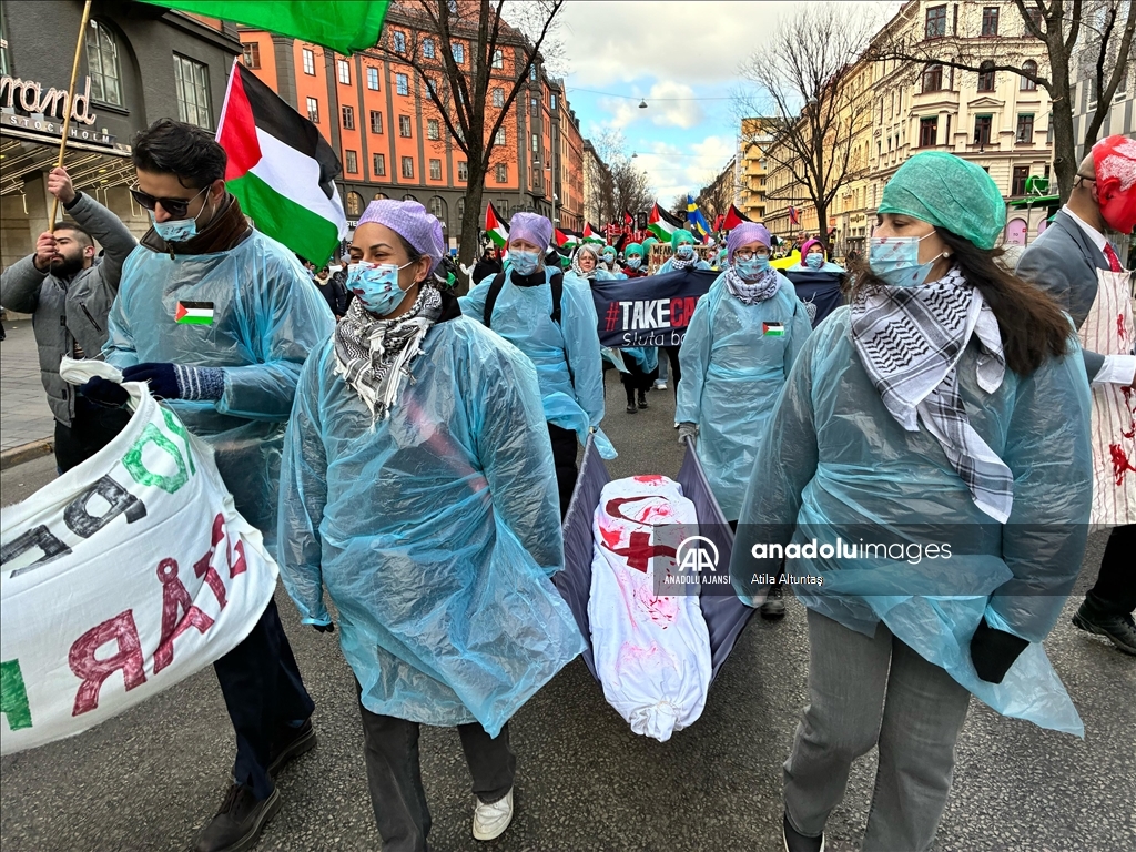 ABD Başkanı Trump'ın Gazze'deki Filistinlileri yerinden etme planı İsveç'te protesto edildi