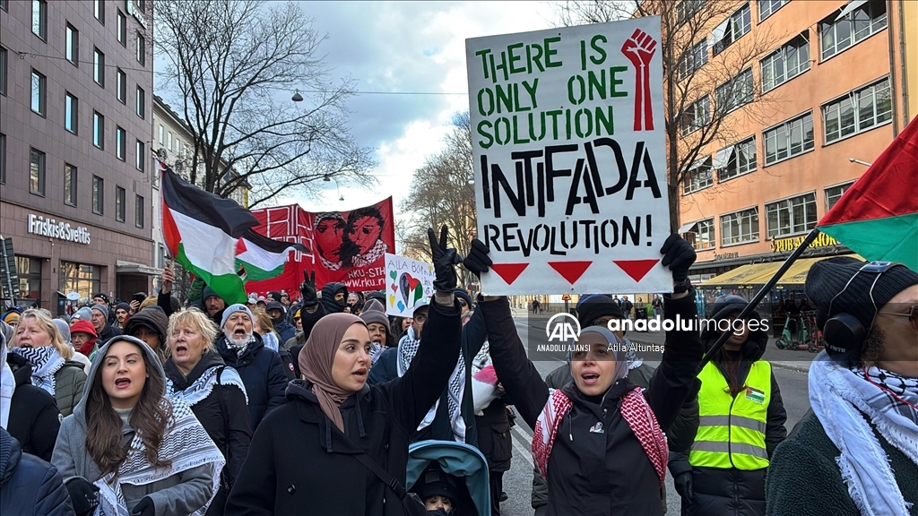 ABD Başkanı Trump'ın Gazze'deki Filistinlileri yerinden etme planı İsveç'te protesto edildi