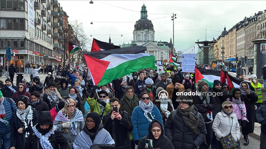 ABD Başkanı Trump'ın Gazze'deki Filistinlileri yerinden etme planı İsveç'te protesto edildi