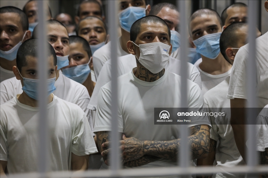 El Salvador'daki Terörle Mücadele Merkezi (CECOT)