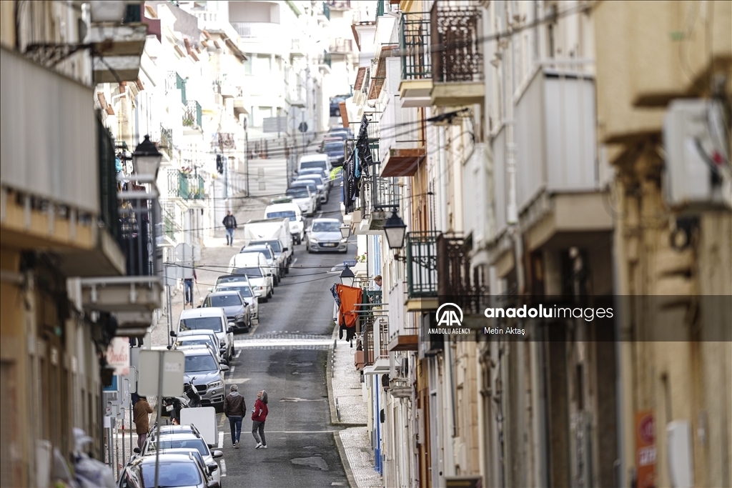 Назаре: будни города с самыми большими волнами