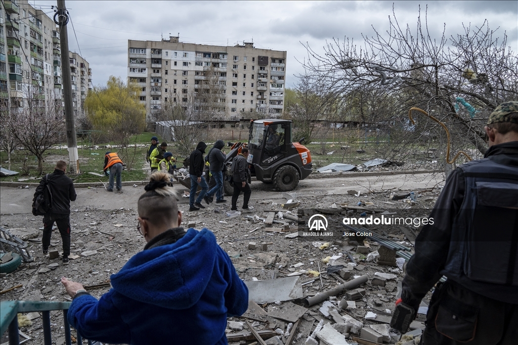 Rusya Ukrayna'nın Kupyansk kentine saldırı düzenledi