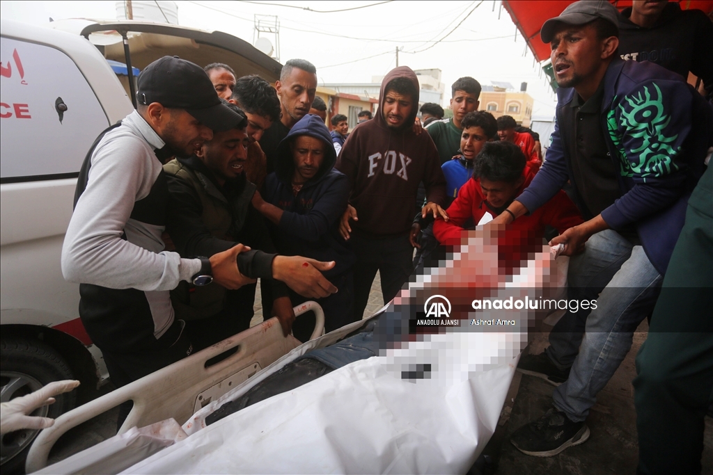 İsrail ordusu, Deyr Balah kentine saldırı düzenledi