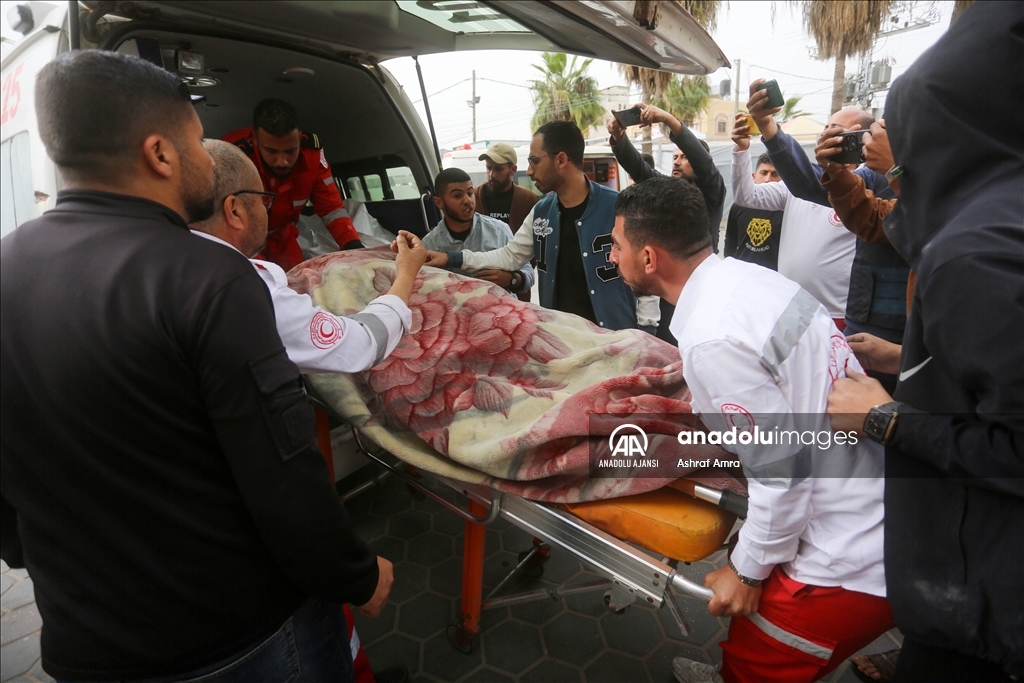 İsrail ordusu, Deyr Balah kentine saldırı düzenledi