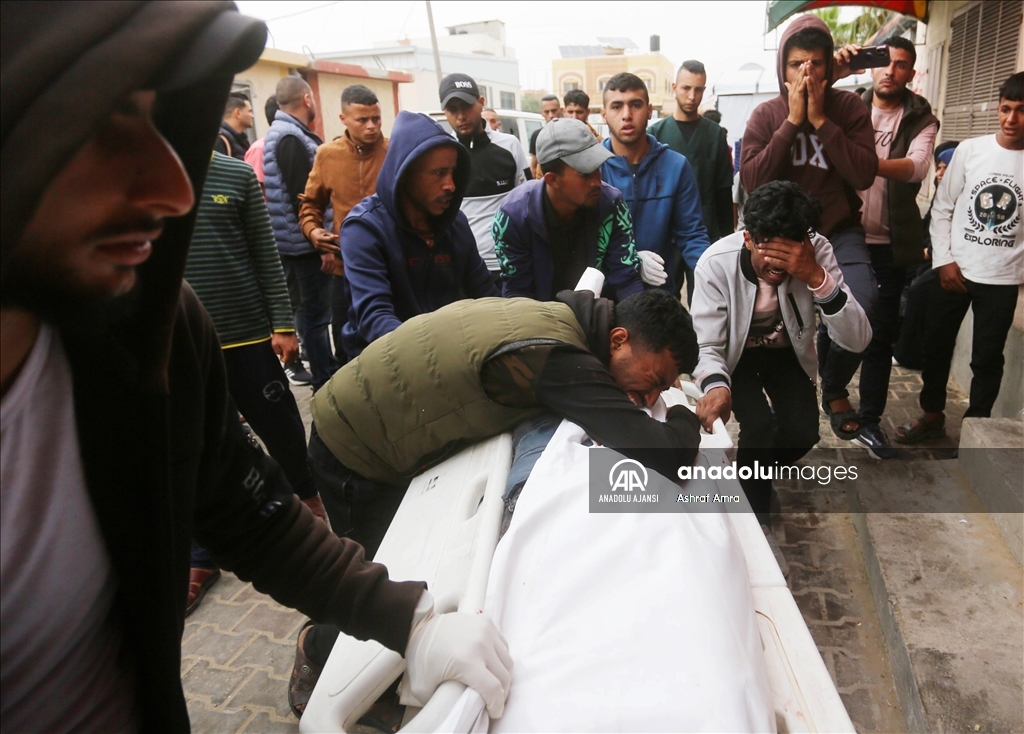 İsrail ordusu, Deyr Balah kentine saldırı düzenledi