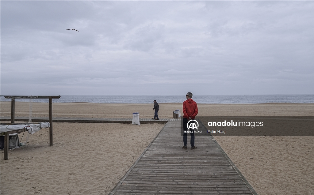 Назаре: будни города с самыми большими волнами