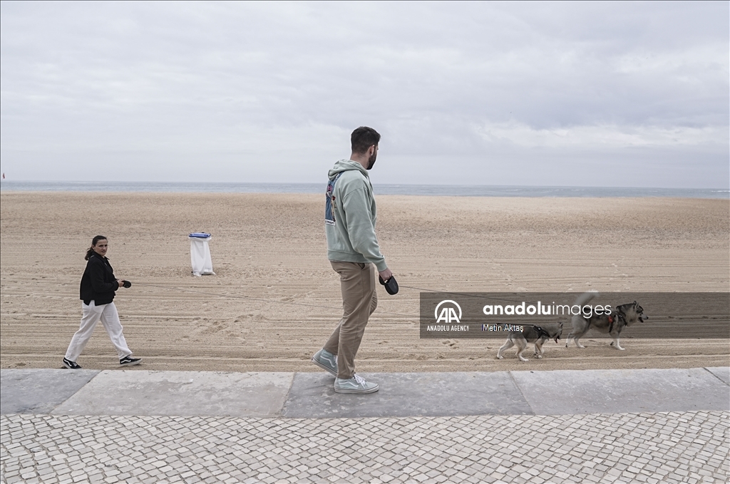 Назаре: будни города с самыми большими волнами