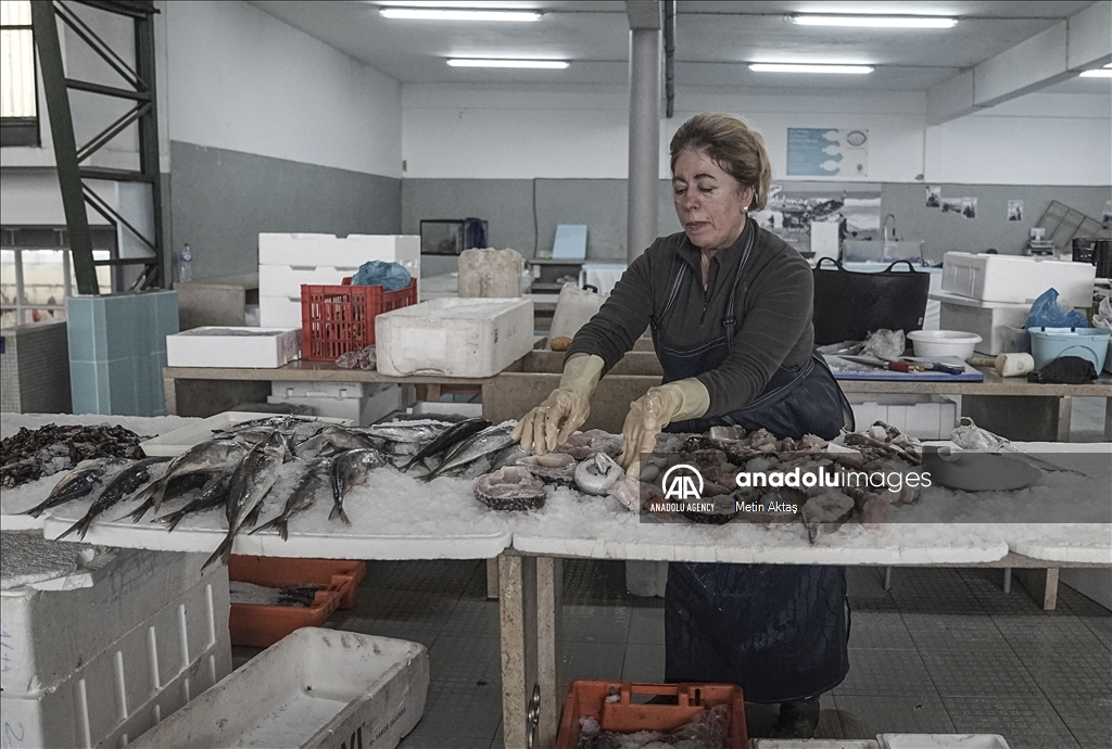 Назаре: будни города с самыми большими волнами