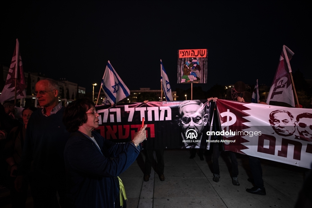 Tel Aviv'de binlerce kişi protesto gösterisi düzenledi