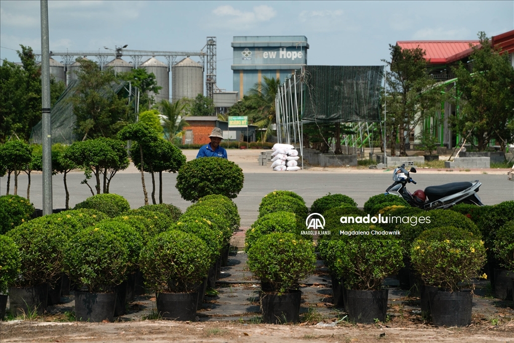 Vietnam’ın çiçekleriyle ünlü Sa Dec Kasabasında renkli manzaralar