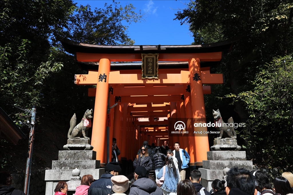 Kyoto'nun Kırmızı Kapıları arasında günlük yaşam