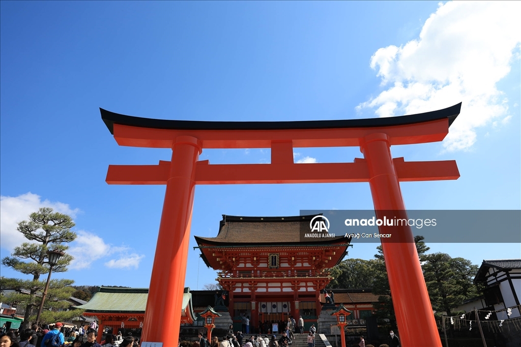 Kyoto'nun Kırmızı Kapıları arasında günlük yaşam