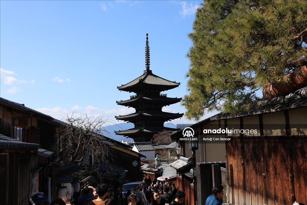 Kyoto'nun Kırmızı Kapıları arasında günlük yaşam