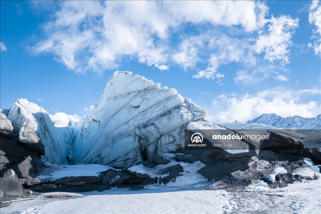 Matanuska Glacier reveals ice caves and natural wonders in Alaska