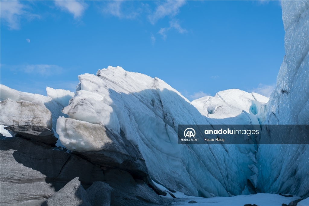 Matanuska Glacier reveals ice caves and natural wonders in Alaska
