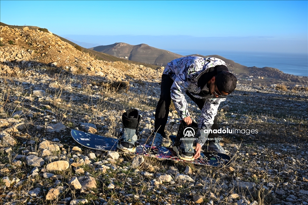 Çiyayê Artosê yê bi berf kaşûnhez ezimandin