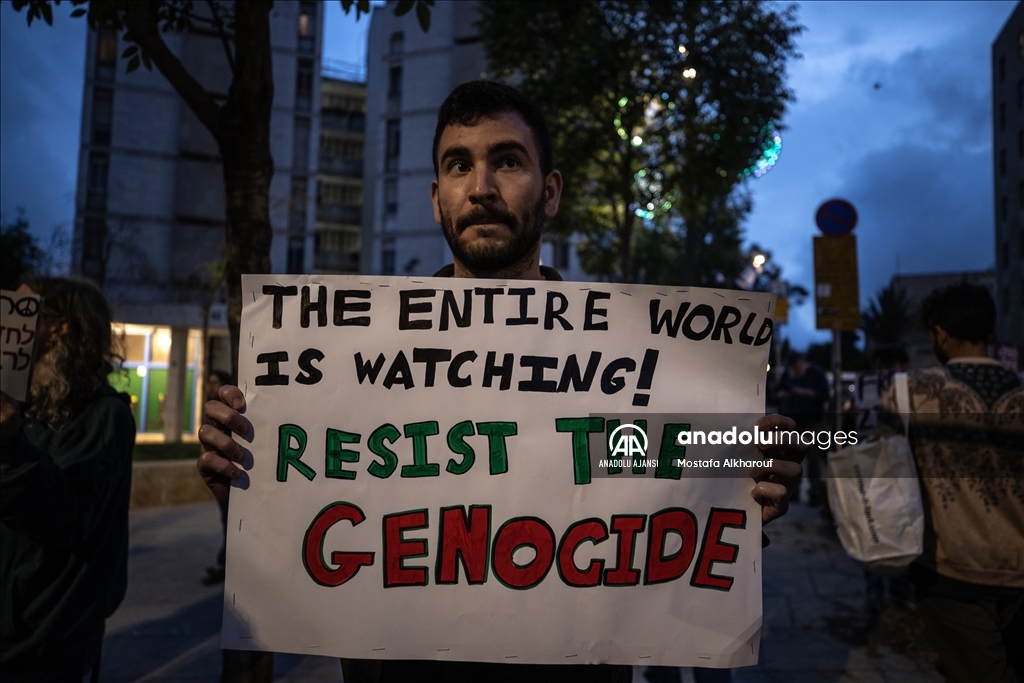 Batı Kudüs'te İsrailli göstericilerden Gazze'deki soykırıma protesto