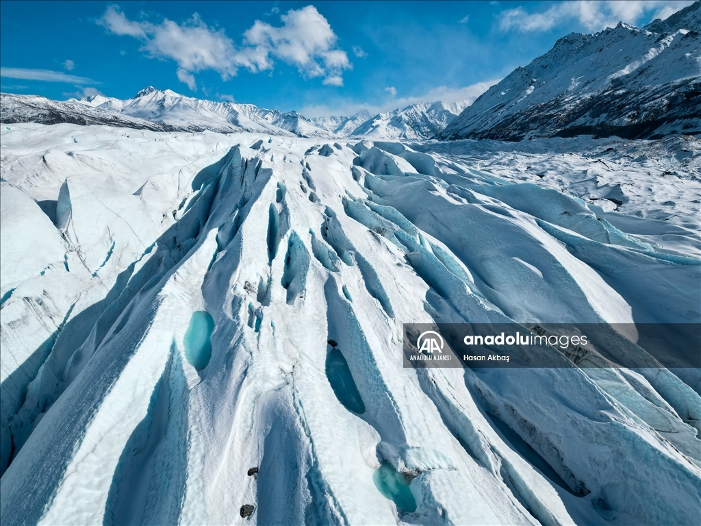 Türk fotoğrafçı Alaska'da Matanuska Buzulu'nu dronla görüntüledi 