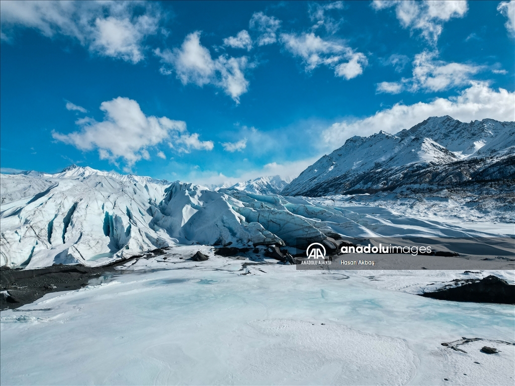 Türk fotoğrafçı Alaska'da Matanuska Buzulu'nu dronla görüntüledi 