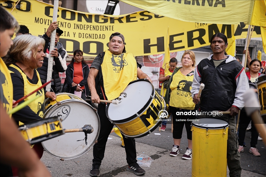 Retirees and Union Labor Confederation strike in Argentina