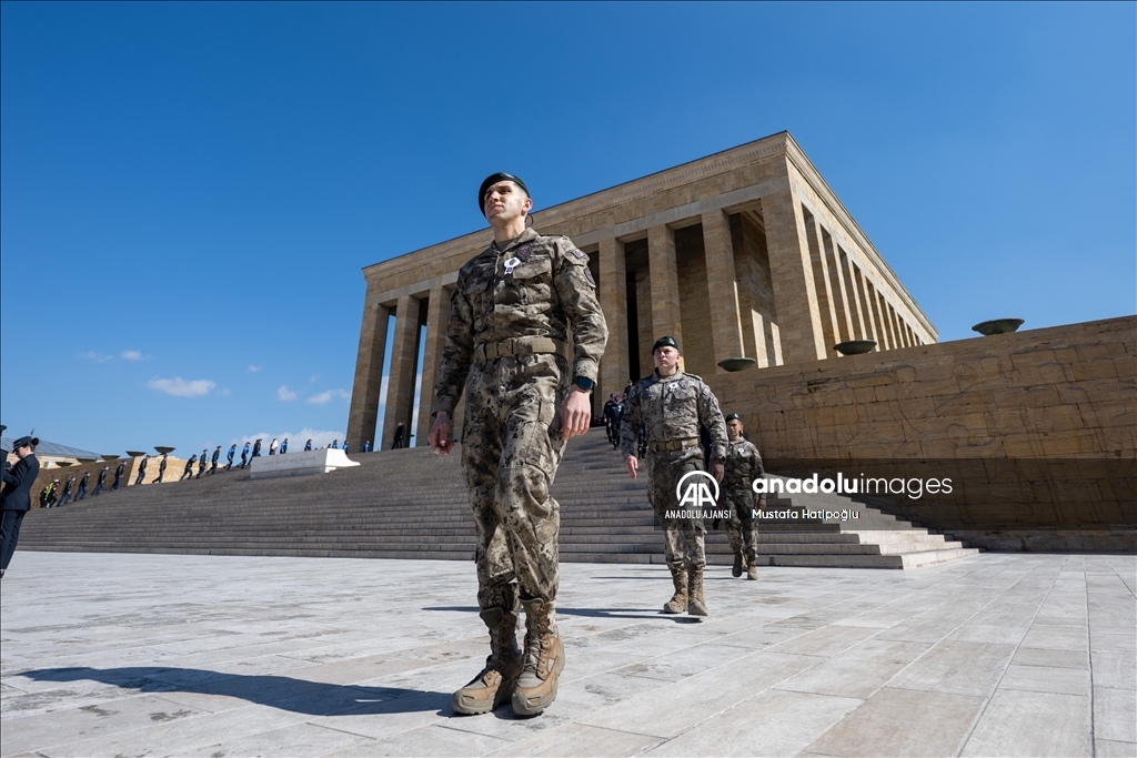 Emniyet teşkilatından Anıtkabir'e "180. yıl" ziyareti