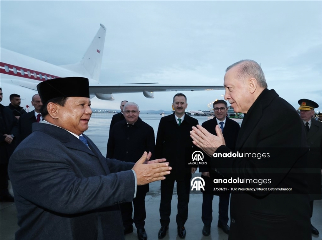 Presiden Erdogan sambut kedatangan Presiden Prabowo Subiyanto di Turkiye
