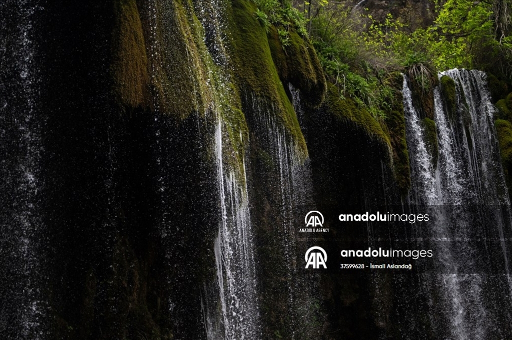 Keindahan air terjun Yerkopru di Mersin Turkiye