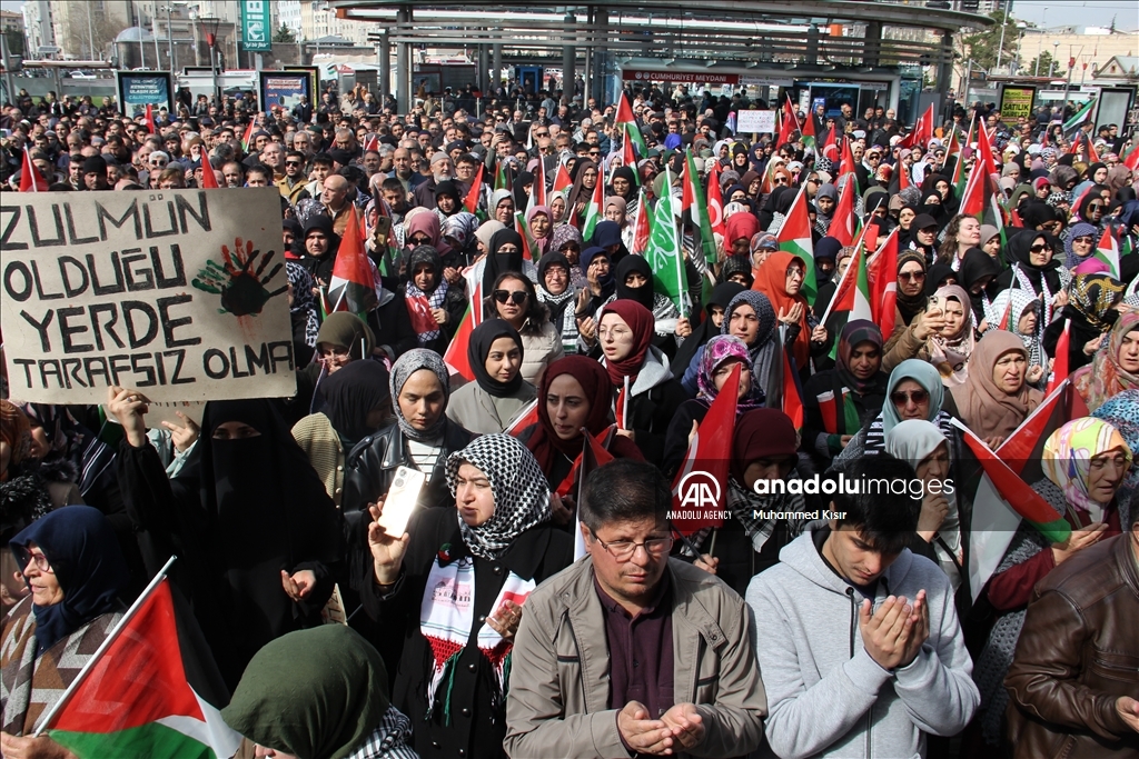 مظاهرات حاشدة داعمة لفلسطين في عدة مدن تركية