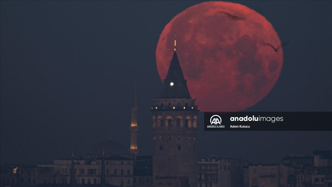 İstanbul'da dolunay