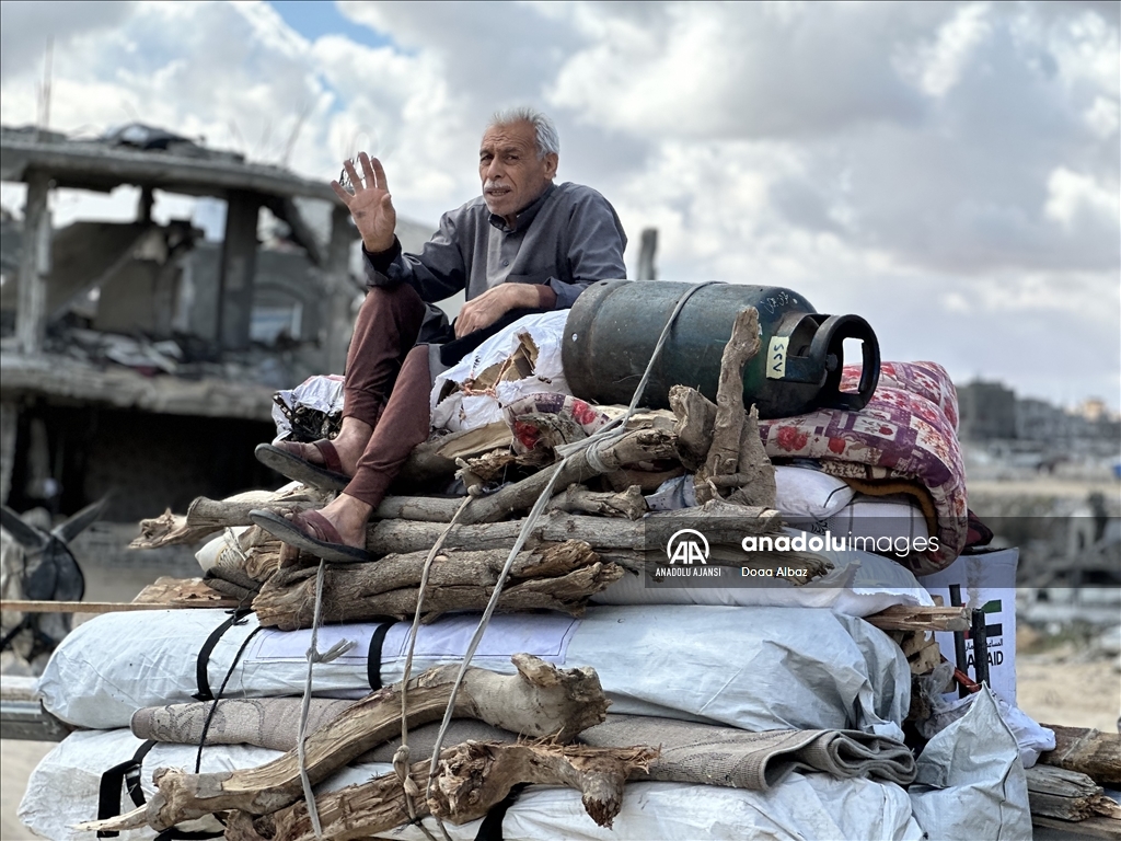 İsrail'in saldırıları sonrası Filistinliler, güvenli bölgelere göç ediyor