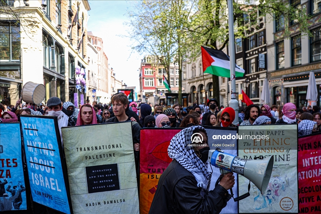 Amsterdam Üniversitesi öğrencileri Filistin’e destek için eylem düzenledi