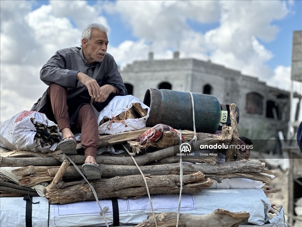 İsrail'in saldırıları sonrası Filistinliler, güvenli bölgelere göç ediyor