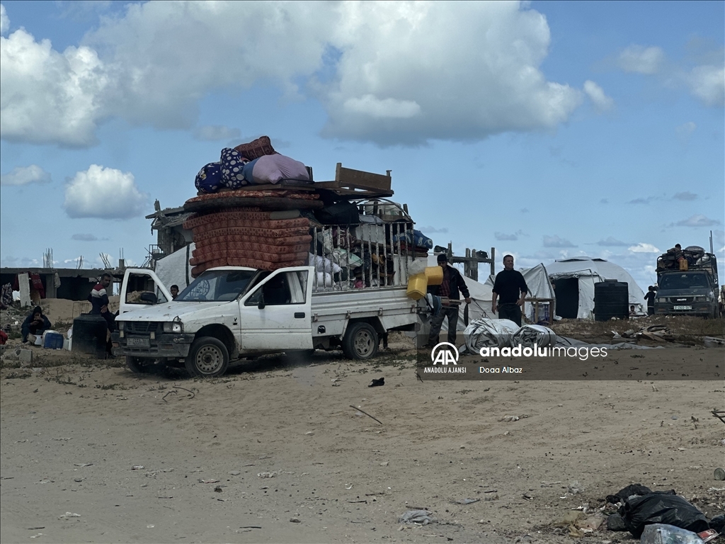 İsrail'in saldırıları sonrası Filistinliler, güvenli bölgelere göç ediyor