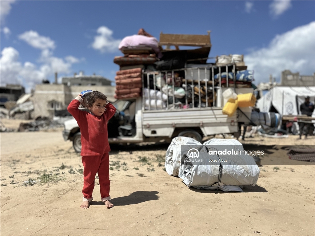 İsrail'in saldırıları sonrası Filistinliler, güvenli bölgelere göç ediyor